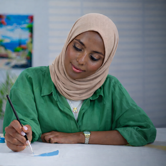 Peindre pour se détendre : et si c’était aussi une forme de sakina ?